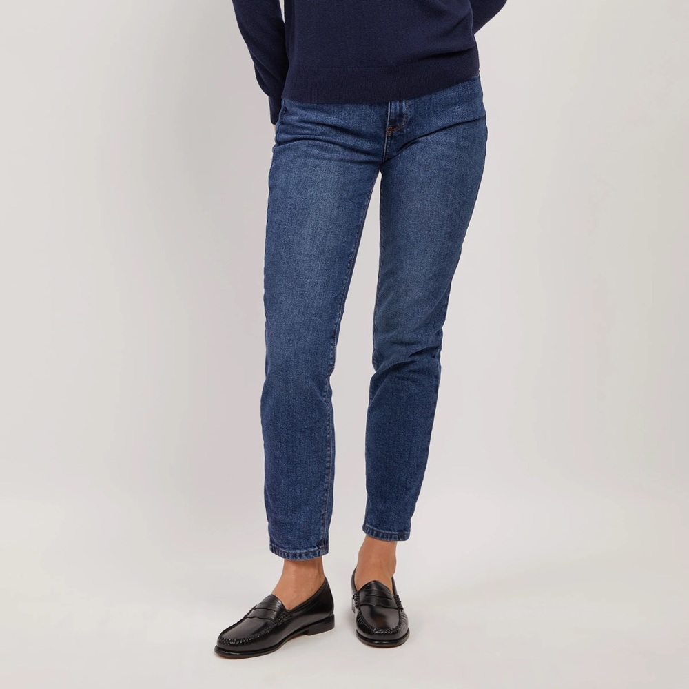 Mott & Bow Mom Oliver Jeans in Medium Blue Size 27x28